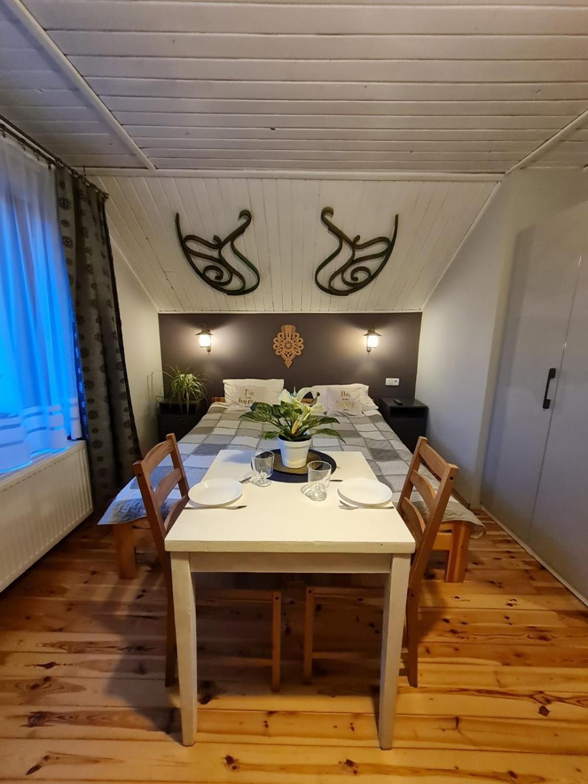 Koliba Nad Bialka Czarna Gora Bed & Breakfast エクステリア 写真