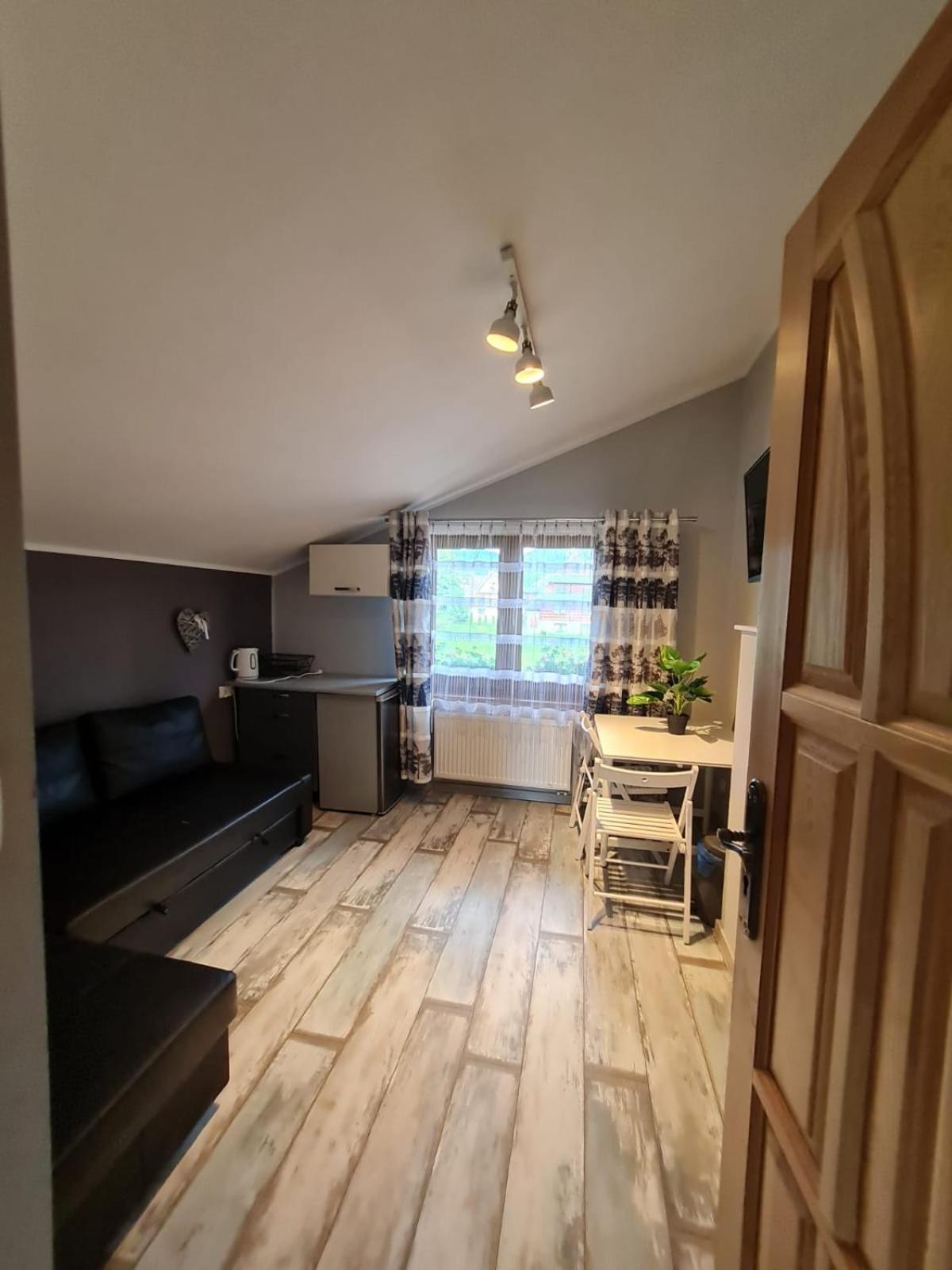 Koliba Nad Bialka Czarna Gora Bed & Breakfast エクステリア 写真