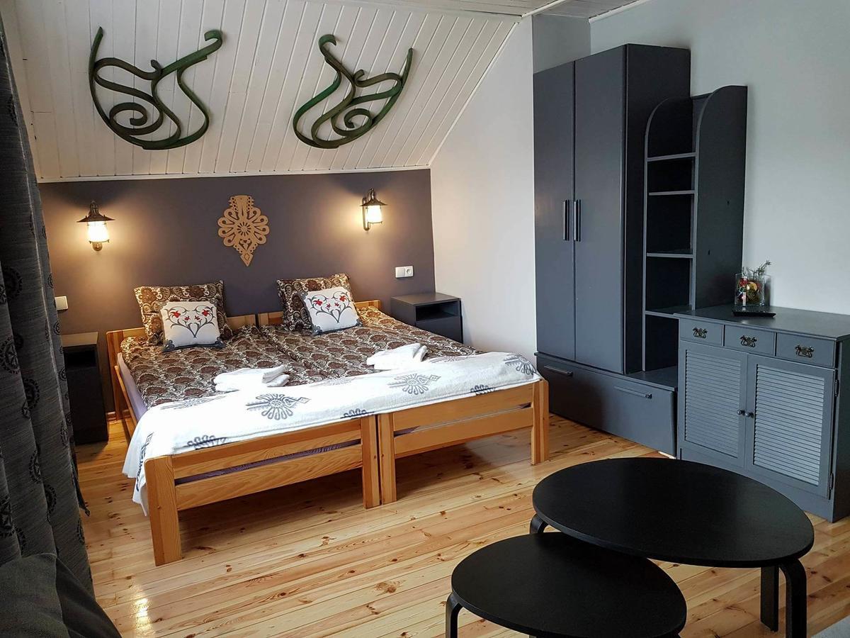 Koliba Nad Bialka Czarna Gora Bed & Breakfast エクステリア 写真