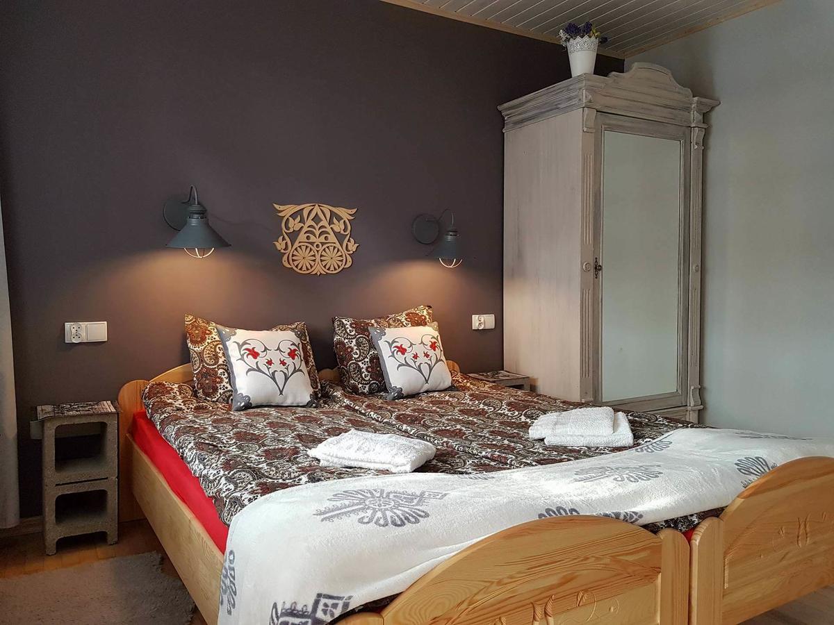 Koliba Nad Bialka Czarna Gora Bed & Breakfast エクステリア 写真